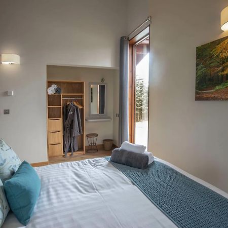 Blackwood Forest Cabins - Forest Holidays Popham Extérieur photo