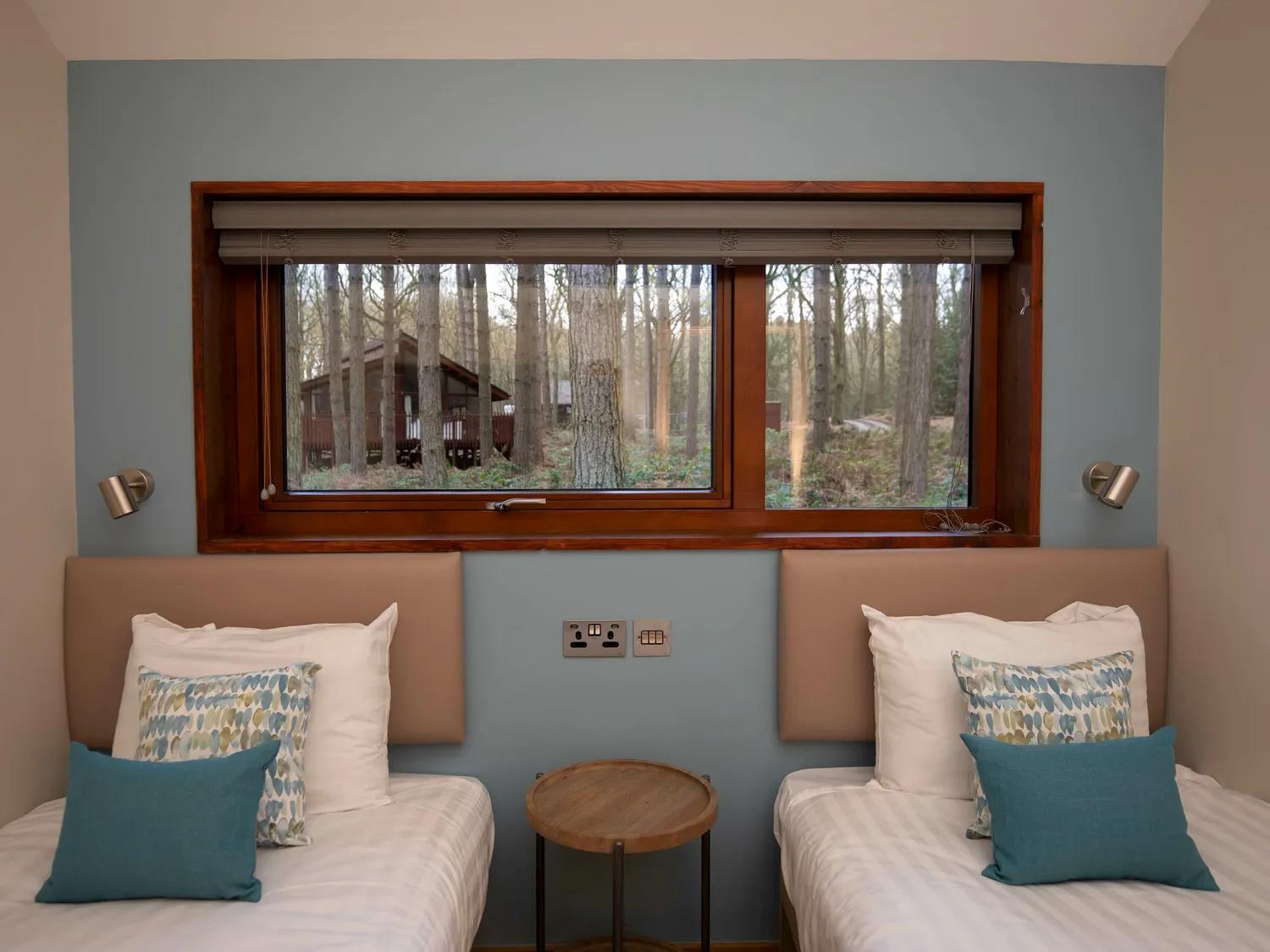Blackwood Forest Cabins - Forest Holidays Popham Extérieur photo
