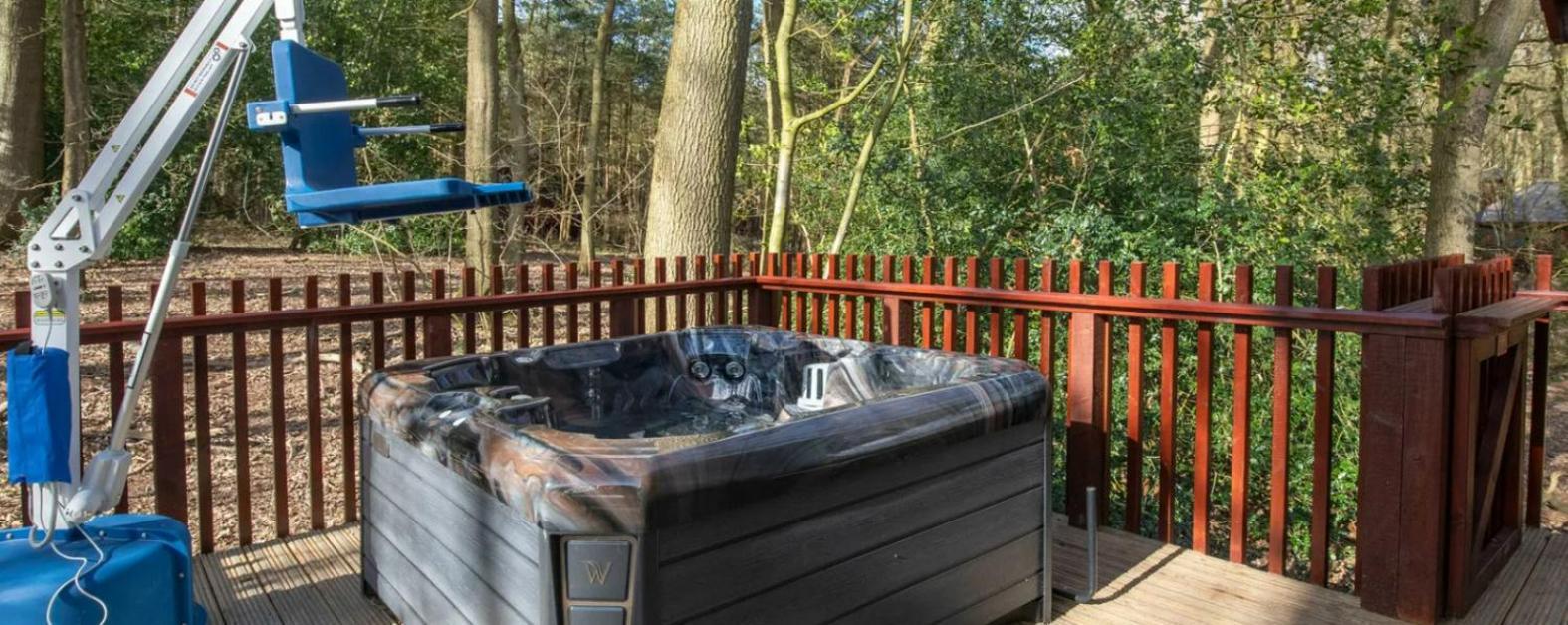 Blackwood Forest Cabins - Forest Holidays Popham Extérieur photo